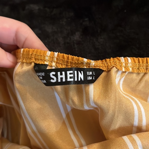 SHEIN Mustard Colored Romper - Picture 4 of 4